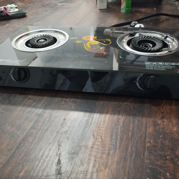 Epsilon portable propane stove - Picture 2 of 2